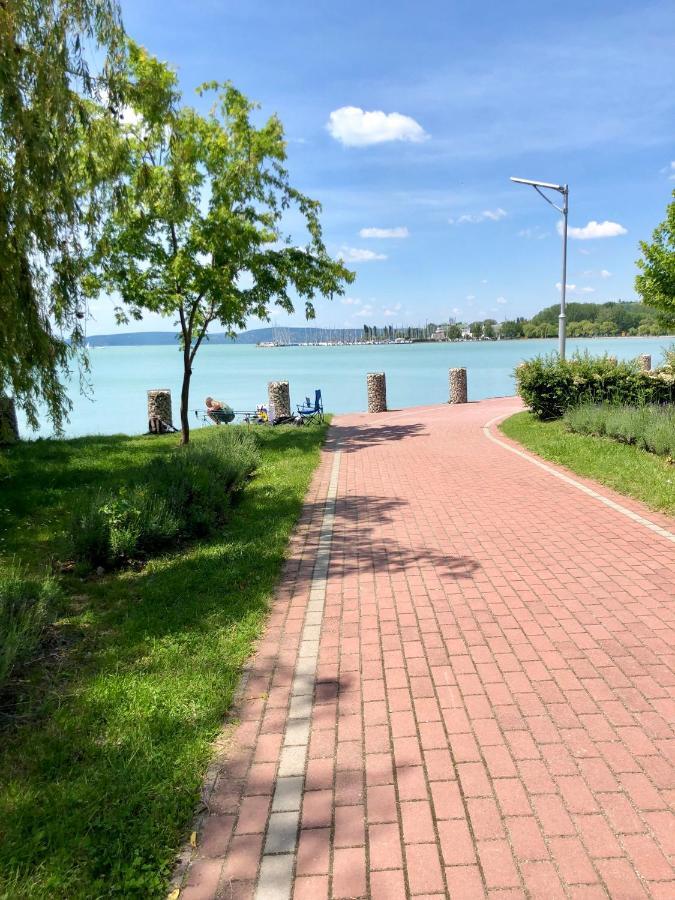 Nora Apartman Balatonkenese Kültér fotó